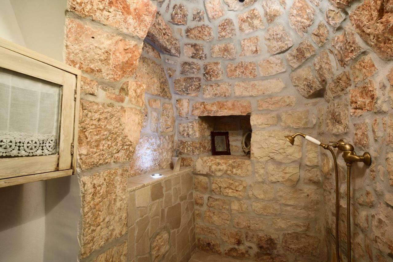 B&B Trullo Barbagiullo Cisternino Bagian luar foto