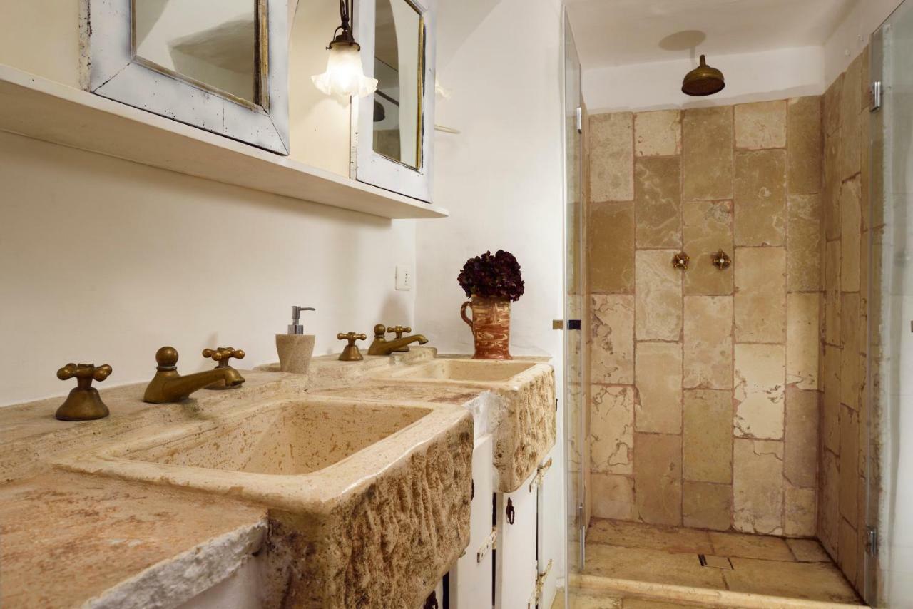 B&B Trullo Barbagiullo Cisternino Bagian luar foto